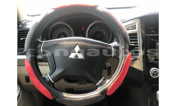 Buy Import Mitsubishi Pajero Red Car in Import - Dubai in Enga Buy Import Mitsubishi Pajero Red Car in Import - Dubai in Enga