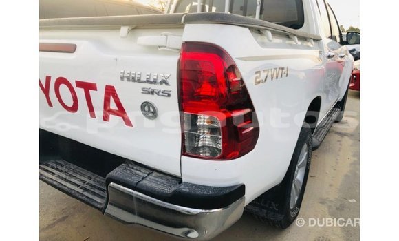 Buy Import Toyota Hilux White Car in Import - Dubai in Enga Buy Import Toyota Hilux White Car in Import - Dubai in Enga