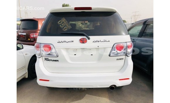 Buy Import Toyota Fortuner White Car in Import - Dubai in Enga Buy Import Toyota Fortuner White Car in Import - Dubai in Enga