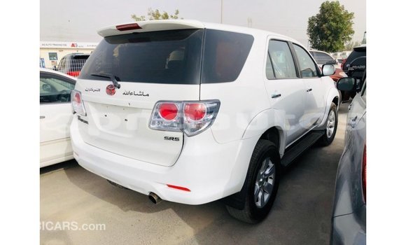 Buy Import Toyota Fortuner White Car in Import - Dubai in Enga Buy Import Toyota Fortuner White Car in Import - Dubai in Enga