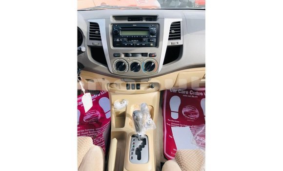Buy Import Toyota Fortuner White Car in Import - Dubai in Enga Buy Import Toyota Fortuner White Car in Import - Dubai in Enga