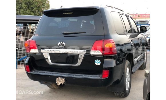 Buy Import Toyota Land Cruiser Black Car in Import - Dubai in Enga Buy Import Toyota Land Cruiser Black Car in Import - Dubai in Enga