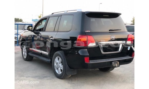 Buy Import Toyota Land Cruiser Black Car in Import - Dubai in Enga Buy Import Toyota Land Cruiser Black Car in Import - Dubai in Enga