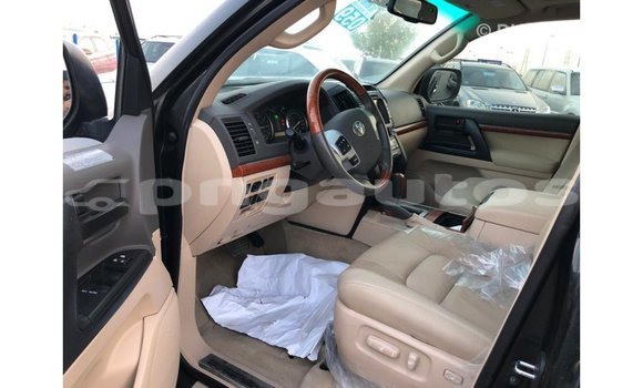 Buy Import Toyota Land Cruiser Black Car in Import - Dubai in Enga Buy Import Toyota Land Cruiser Black Car in Import - Dubai in Enga