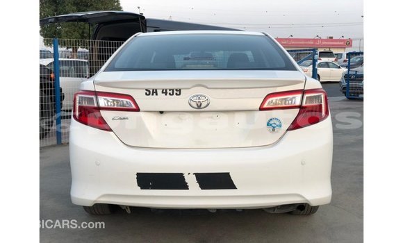 Buy Import Toyota Camry White Car in Import - Dubai in Enga Buy Import Toyota Camry White Car in Import - Dubai in Enga