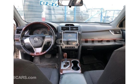 Buy Import Toyota Camry White Car in Import - Dubai in Enga Buy Import Toyota Camry White Car in Import - Dubai in Enga