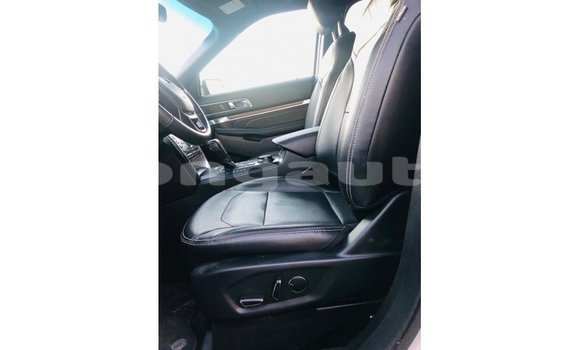 Buy Import Ford Explorer Other Car in Import - Dubai in Enga Buy Import Ford Explorer Other Car in Import - Dubai in Enga