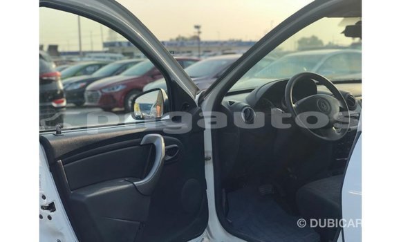 Buy Import Renault Duster White Car in Import - Dubai in Enga Buy Import Renault Duster White Car in Import - Dubai in Enga