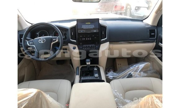 Buy Import Toyota Land Cruiser Black Car in Import - Dubai in Enga Buy Import Toyota Land Cruiser Black Car in Import - Dubai in Enga