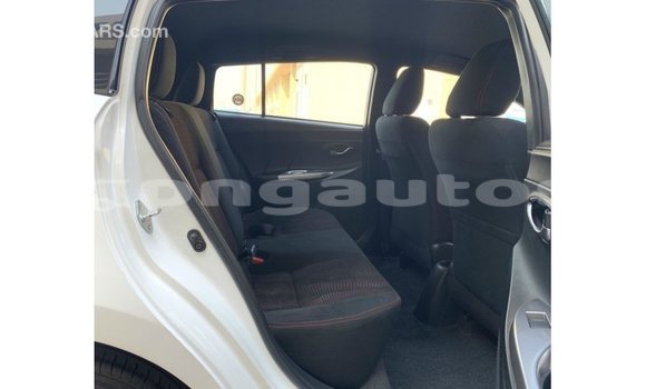 Buy Import Toyota Yaris White Car in Import - Dubai in Enga Buy Import Toyota Yaris White Car in Import - Dubai in Enga