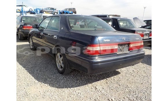 Buy Import Toyota Crown Blue Car in Import - Dubai in Enga Buy Import Toyota Crown Blue Car in Import - Dubai in Enga