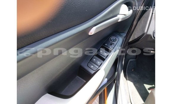 Buy Import Kia Carens Other Car in Import - Dubai in Enga Buy Import Kia Carens Other Car in Import - Dubai in Enga