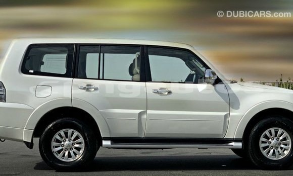 Buy Import Mitsubishi Pajero White Car in Import - Dubai in Enga Buy Import Mitsubishi Pajero White Car in Import - Dubai in Enga