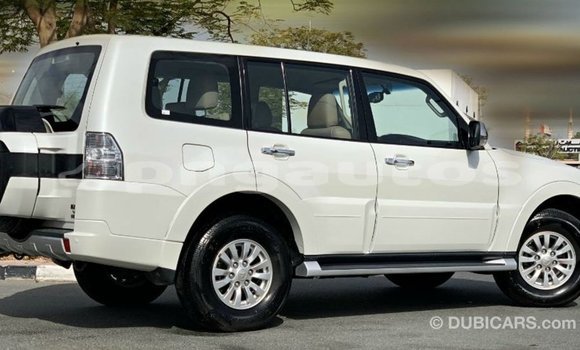 Buy Import Mitsubishi Pajero White Car in Import - Dubai in Enga Buy Import Mitsubishi Pajero White Car in Import - Dubai in Enga