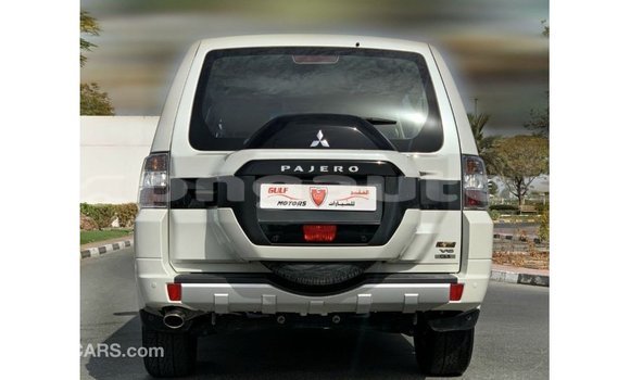 Buy Import Mitsubishi Pajero White Car in Import - Dubai in Enga Buy Import Mitsubishi Pajero White Car in Import - Dubai in Enga