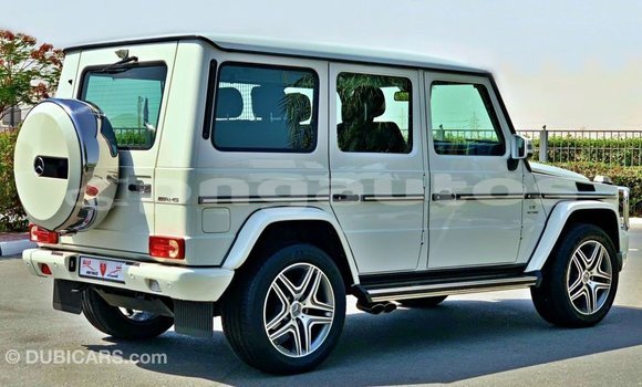 Buy Import Mercedes-Benz 190 White Car in Import - Dubai in Enga Buy Import Mercedes-Benz 190 White Car in Import - Dubai in Enga