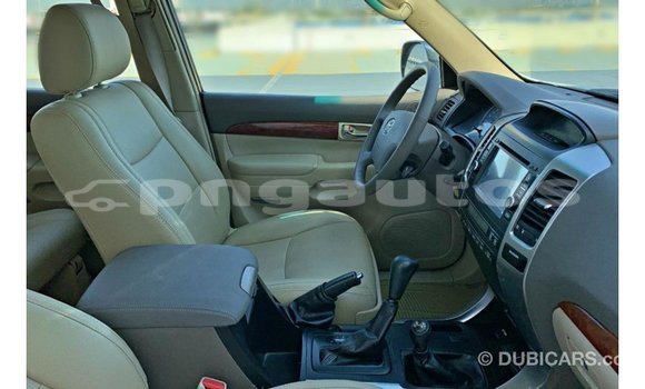 Buy Import Toyota Prado White Car in Import - Dubai in Enga Buy Import Toyota Prado White Car in Import - Dubai in Enga