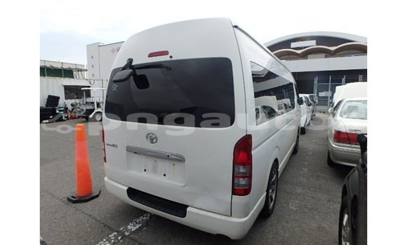 Buy Import Toyota Hiace White Car in Import - Dubai in Enga Buy Import Toyota Hiace White Car in Import - Dubai in Enga