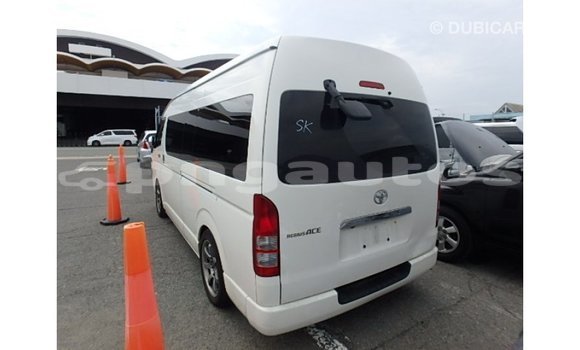 Buy Import Toyota Hiace White Car in Import - Dubai in Enga Buy Import Toyota Hiace White Car in Import - Dubai in Enga