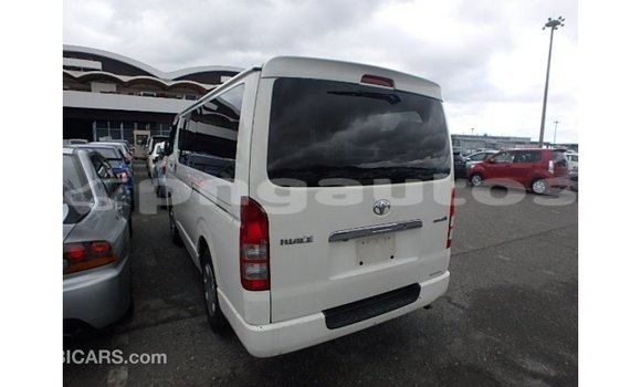 Buy Import Toyota Hiace White Car in Import - Dubai in Enga Buy Import Toyota Hiace White Car in Import - Dubai in Enga