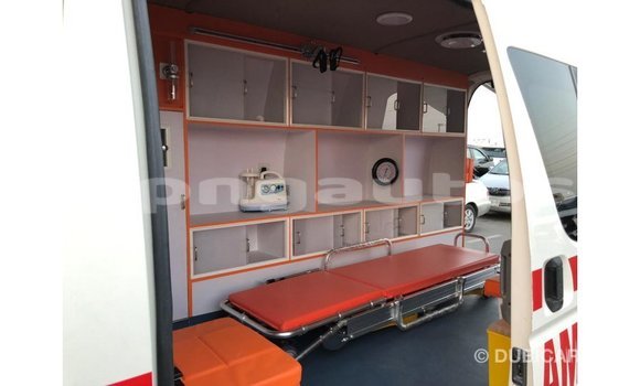 Buy Import Toyota Hiace White Car in Import - Dubai in Enga Buy Import Toyota Hiace White Car in Import - Dubai in Enga