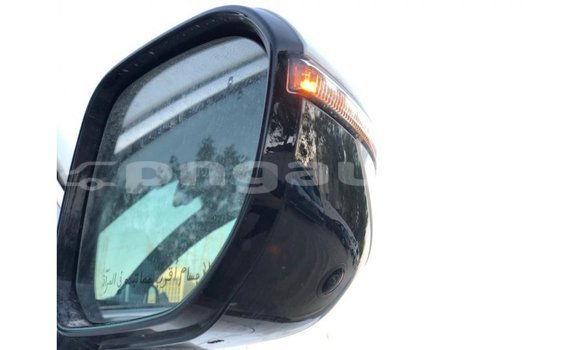 Buy Import Kia Carens White Car in Import - Dubai in Enga Buy Import Kia Carens White Car in Import - Dubai in Enga