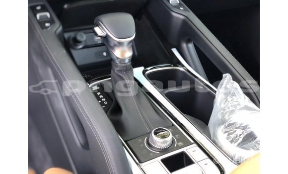 Buy Import Kia Carens White Car in Import - Dubai in Enga Buy Import Kia Carens White Car in Import - Dubai in Enga