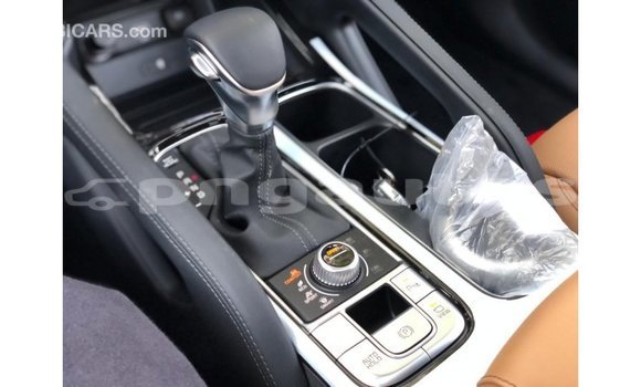 Buy Import Kia Carens White Car in Import - Dubai in Enga Buy Import Kia Carens White Car in Import - Dubai in Enga