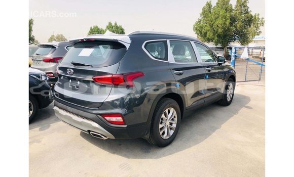 Buy Import Hyundai Santa Fe Green Car in Import - Dubai in Enga Buy Import Hyundai Santa Fe Green Car in Import - Dubai in Enga