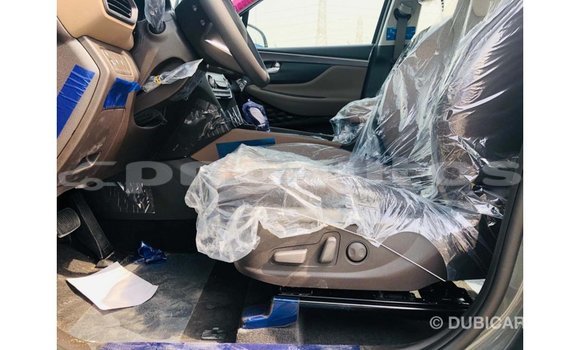Buy Import Hyundai Santa Fe Green Car in Import - Dubai in Enga Buy Import Hyundai Santa Fe Green Car in Import - Dubai in Enga