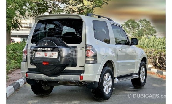 Buy Import Mitsubishi Pajero White Car in Import - Dubai in Enga Buy Import Mitsubishi Pajero White Car in Import - Dubai in Enga