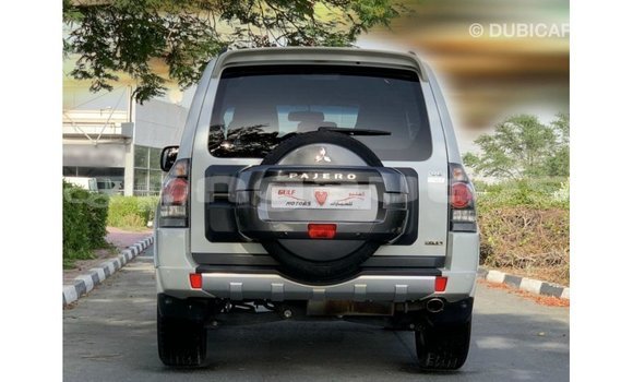 Buy Import Mitsubishi Pajero White Car in Import - Dubai in Enga Buy Import Mitsubishi Pajero White Car in Import - Dubai in Enga