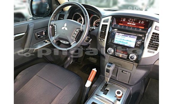 Buy Import Mitsubishi Pajero White Car in Import - Dubai in Enga Buy Import Mitsubishi Pajero White Car in Import - Dubai in Enga