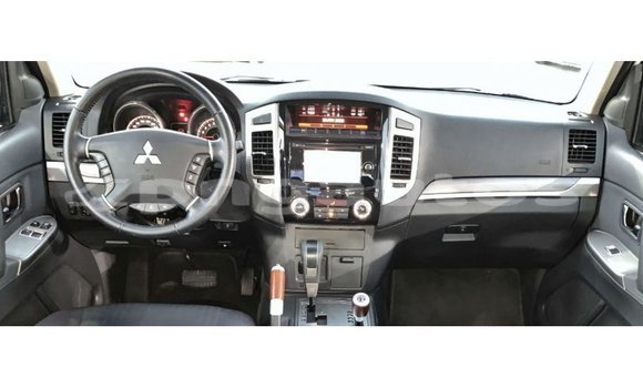 Buy Import Mitsubishi Pajero White Car in Import - Dubai in Enga Buy Import Mitsubishi Pajero White Car in Import - Dubai in Enga