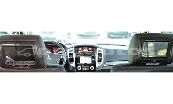 Buy Import Mitsubishi Pajero White Car in Import - Dubai in Enga Buy Import Mitsubishi Pajero White Car in Import - Dubai in Enga