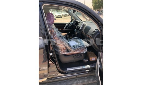 Buy Import Toyota Land Cruiser Black Car in Import - Dubai in Enga Buy Import Toyota Land Cruiser Black Car in Import - Dubai in Enga