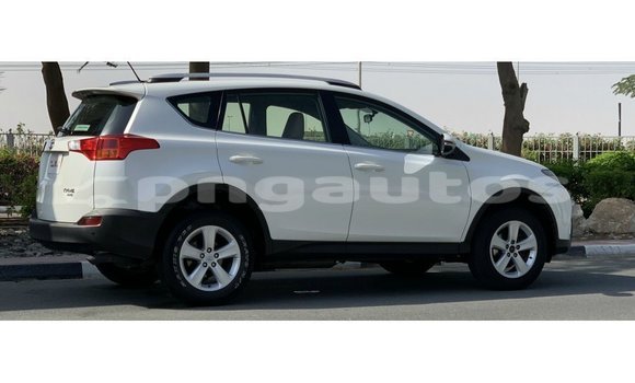 Buy Import Toyota 4Runner White Car in Import - Dubai in Enga Buy Import Toyota 4Runner White Car in Import - Dubai in Enga