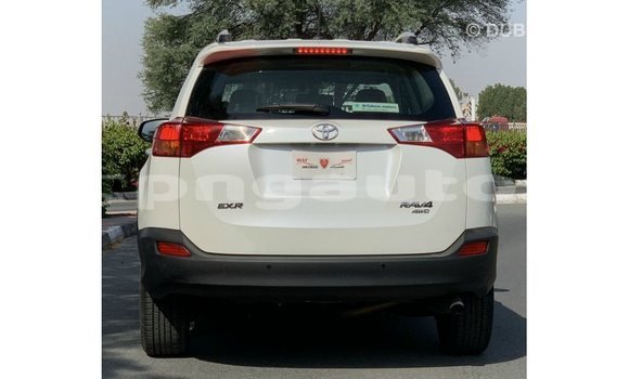 Buy Import Toyota 4Runner White Car in Import - Dubai in Enga Buy Import Toyota 4Runner White Car in Import - Dubai in Enga