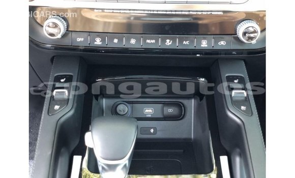 Buy Import Kia Carens White Car in Import - Dubai in Enga Buy Import Kia Carens White Car in Import - Dubai in Enga