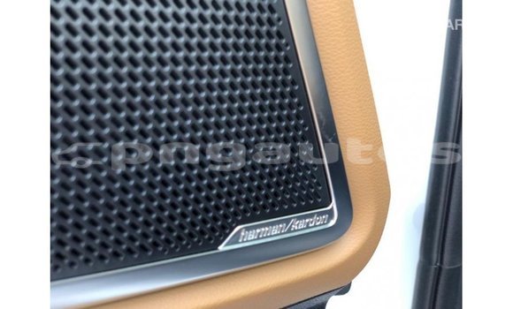 Buy Import Kia Carens White Car in Import - Dubai in Enga Buy Import Kia Carens White Car in Import - Dubai in Enga