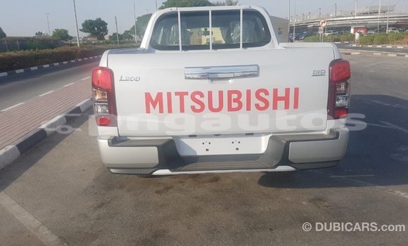 Buy Import Mitsubishi L200 White Car in Import - Dubai in Enga Buy Import Mitsubishi L200 White Car in Import - Dubai in Enga