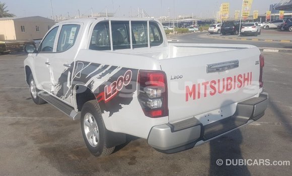 Buy Import Mitsubishi L200 White Car in Import - Dubai in Enga Buy Import Mitsubishi L200 White Car in Import - Dubai in Enga