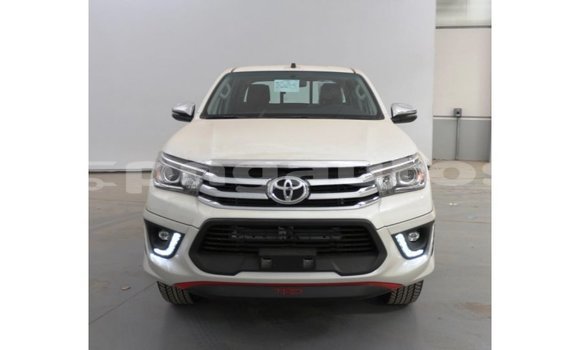 Buy Import Toyota Hilux White Car in Import - Dubai in Enga Buy Import Toyota Hilux White Car in Import - Dubai in Enga