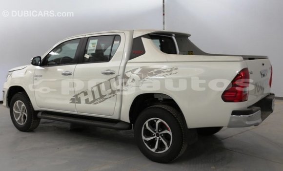 Buy Import Toyota Hilux White Car in Import - Dubai in Enga Buy Import Toyota Hilux White Car in Import - Dubai in Enga