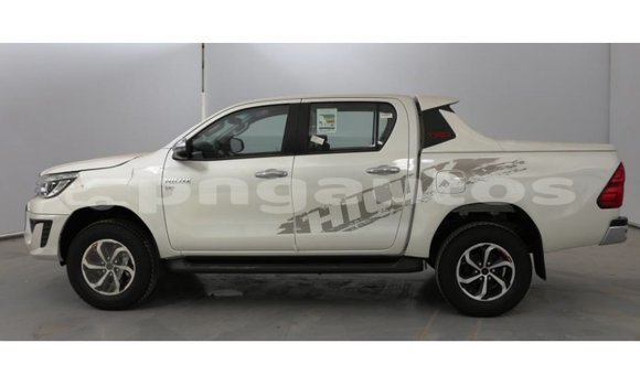Buy Import Toyota Hilux White Car in Import - Dubai in Enga Buy Import Toyota Hilux White Car in Import - Dubai in Enga