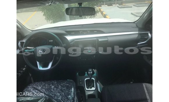 Buy Import Toyota Hilux White Car in Import - Dubai in Enga Buy Import Toyota Hilux White Car in Import - Dubai in Enga