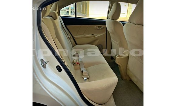 Buy Import Toyota Yaris White Car in Import - Dubai in Enga Buy Import Toyota Yaris White Car in Import - Dubai in Enga