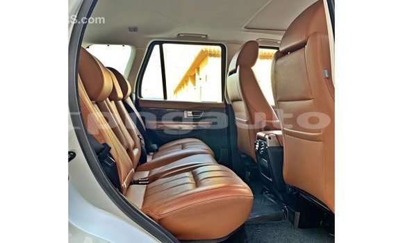 Buy Import Land Rover Range Rover White Car in Import - Dubai in Enga Buy Import Land Rover Range Rover White Car in Import - Dubai in Enga