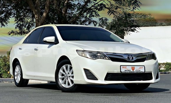 Buy Import Toyota Camry White Car in Import - Dubai in Enga Buy Import Toyota Camry White Car in Import - Dubai in Enga