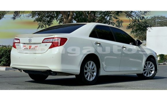 Buy Import Toyota Camry White Car in Import - Dubai in Enga Buy Import Toyota Camry White Car in Import - Dubai in Enga